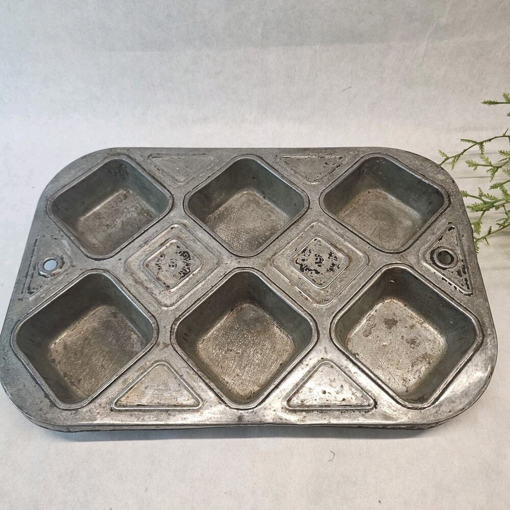 Vintage EKCO 61 Chicago Metal Square Muffin Baking Pan Tin 6 Cup Cakes 10"x7"